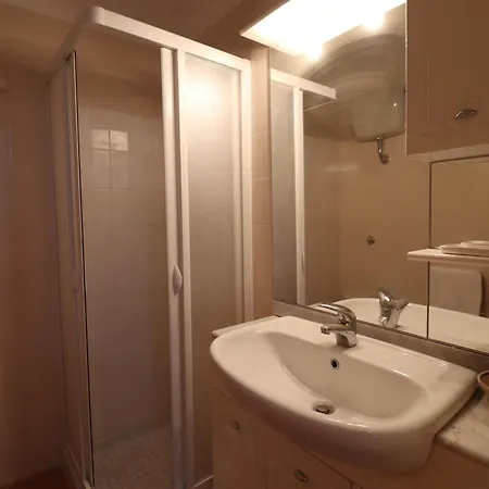 Semesterbostad Casa Rossana A